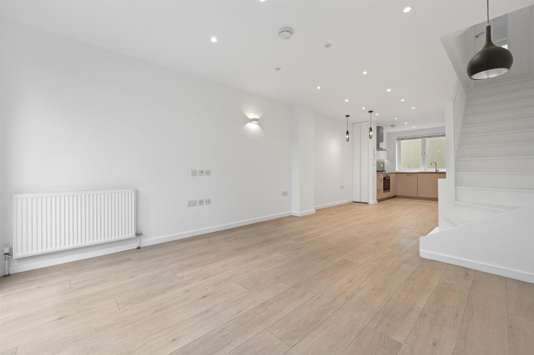 View Full Details for New Trinity Road, East Finchley, London