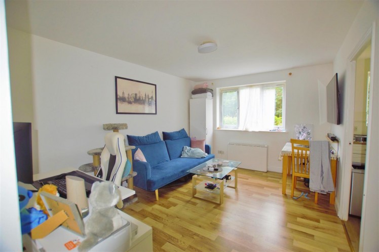 View Full Details for Windmill Drive, Cricklewood, London