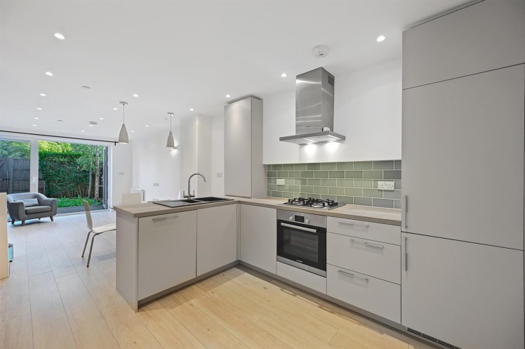 View Full Details for New Trinity Road, East Finchley, London